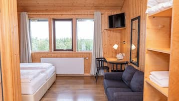 Triple Room, 3 Twin Beds, Private Bathroom | Exterior