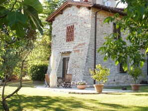 Property grounds - Vineyard escape! Panoramic location within easy reach of Florence (San Francesco)