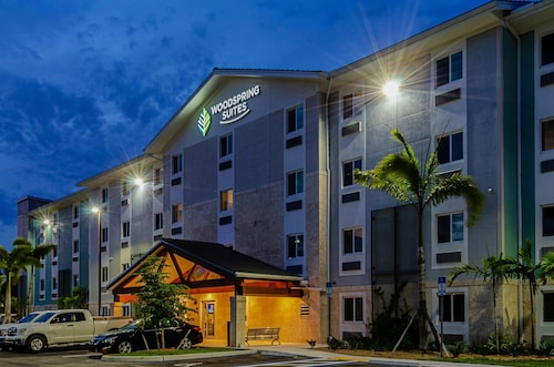 WoodSpring Suites Naples East