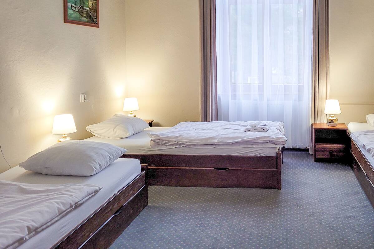 Studio Suite dành cho gia đình, 2 phòng ngủ, không hút thuốc, ban công | Bộ đồ giường kháng dị ứng, truy cập Internet không dây miễn phí 