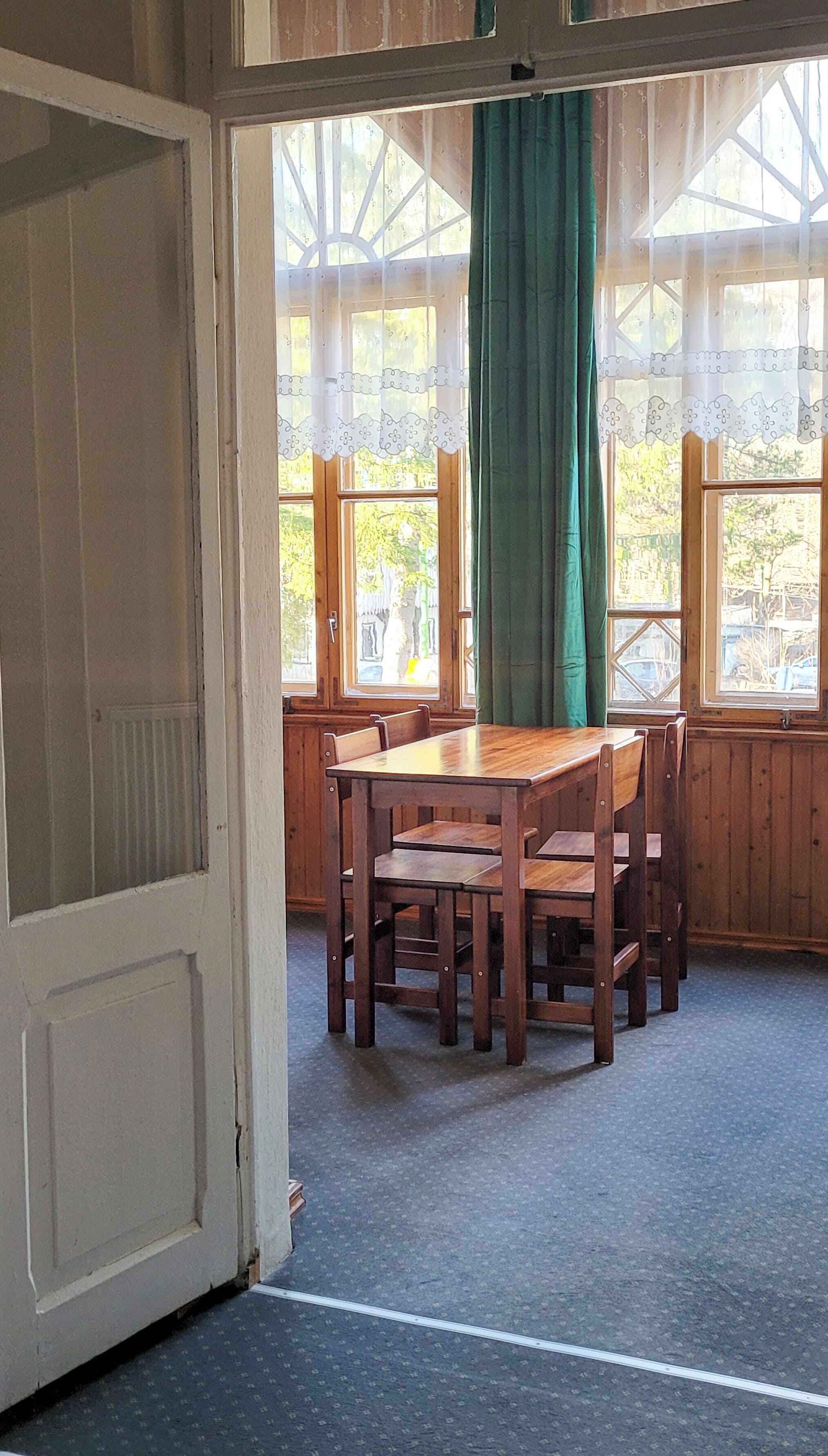 Basic Room, 2 Bedrooms, Non Smoking, Connecting Rooms | Hypo-allergenic bedding, individually decorated, free WiFi, bed sheets