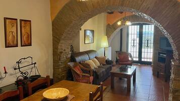 Smart-tv en een open haard