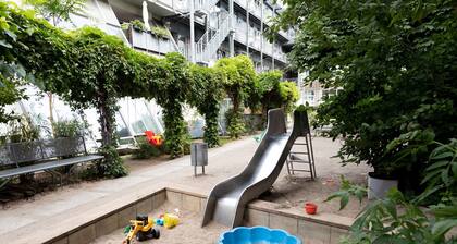 L.E. Home: Ruhige 2-Zi.-Whg. m. Balkon + Parkplatz. Toplage!