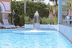 Outdoor pool, sun loungers - Foglie d'Acqua (Bisceglie)