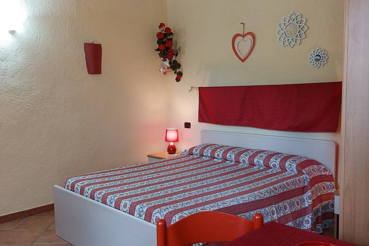 Chambre Double Standard, salle de bains attenante, cÎté jardin | Wi-Fi gratuit, draps fournis