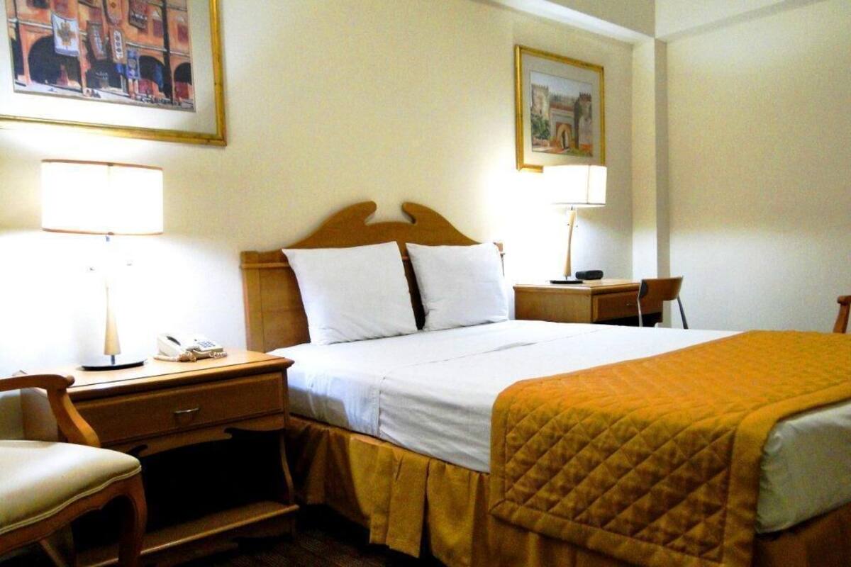 Desk, free WiFi, bed sheets