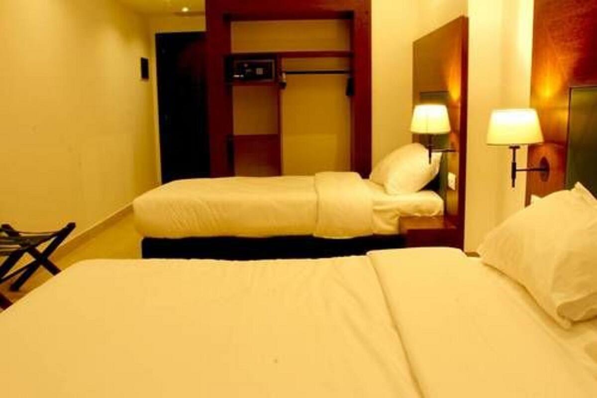 minibar, in-room safe, individually decorated, individually furnished