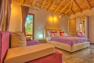 Studio, Sea Facing | Premium bedding, individually decorated, individually furnished, desk