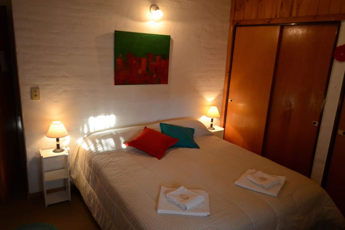 Habitación doble | Cunas gratuitas, wifi gratis y ropa de cama