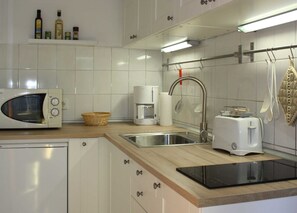 Refrigerador y microondas 