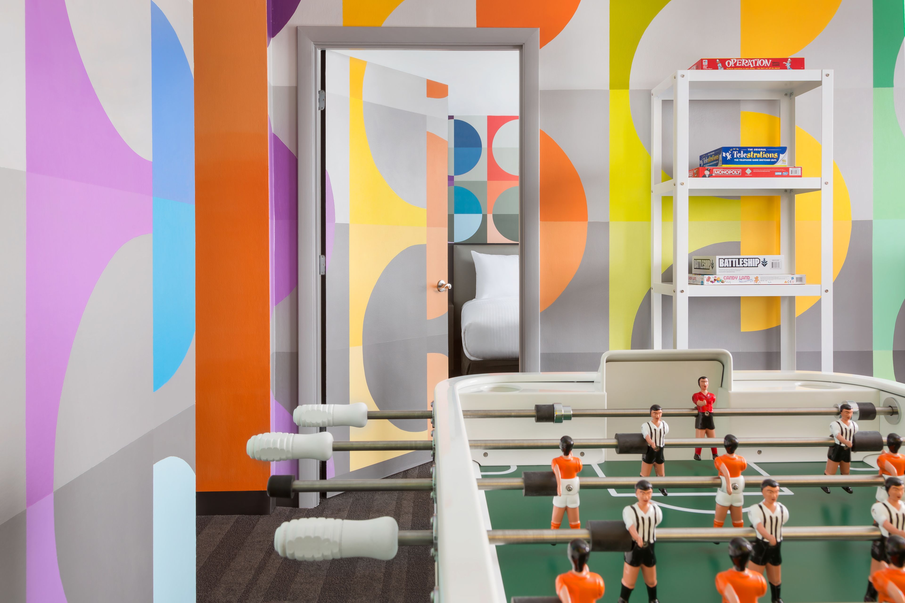 63-inch flat-screen tv with digital channels, tv