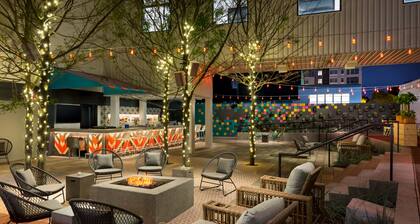 Studio Allston Hotel