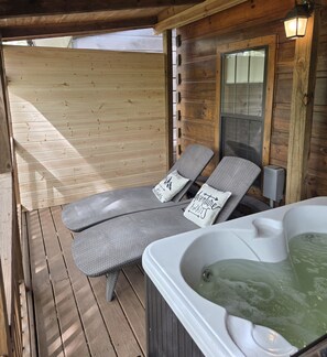 Cabane, salle de bains privée (Mountain River) | Terrasse/Patio