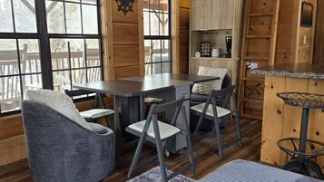 Cabin, Private Bathroom (Mountain River) | Dining