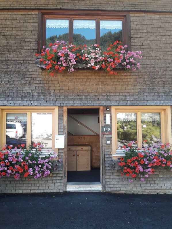 Imagen sin descripción, 1 de 27, botón