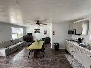 43-inch TV with cable channels - Little Ted's Cottages (Marblehead)