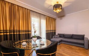 Télévision à écran plasma de 40 pouces avec chaînes par satellite