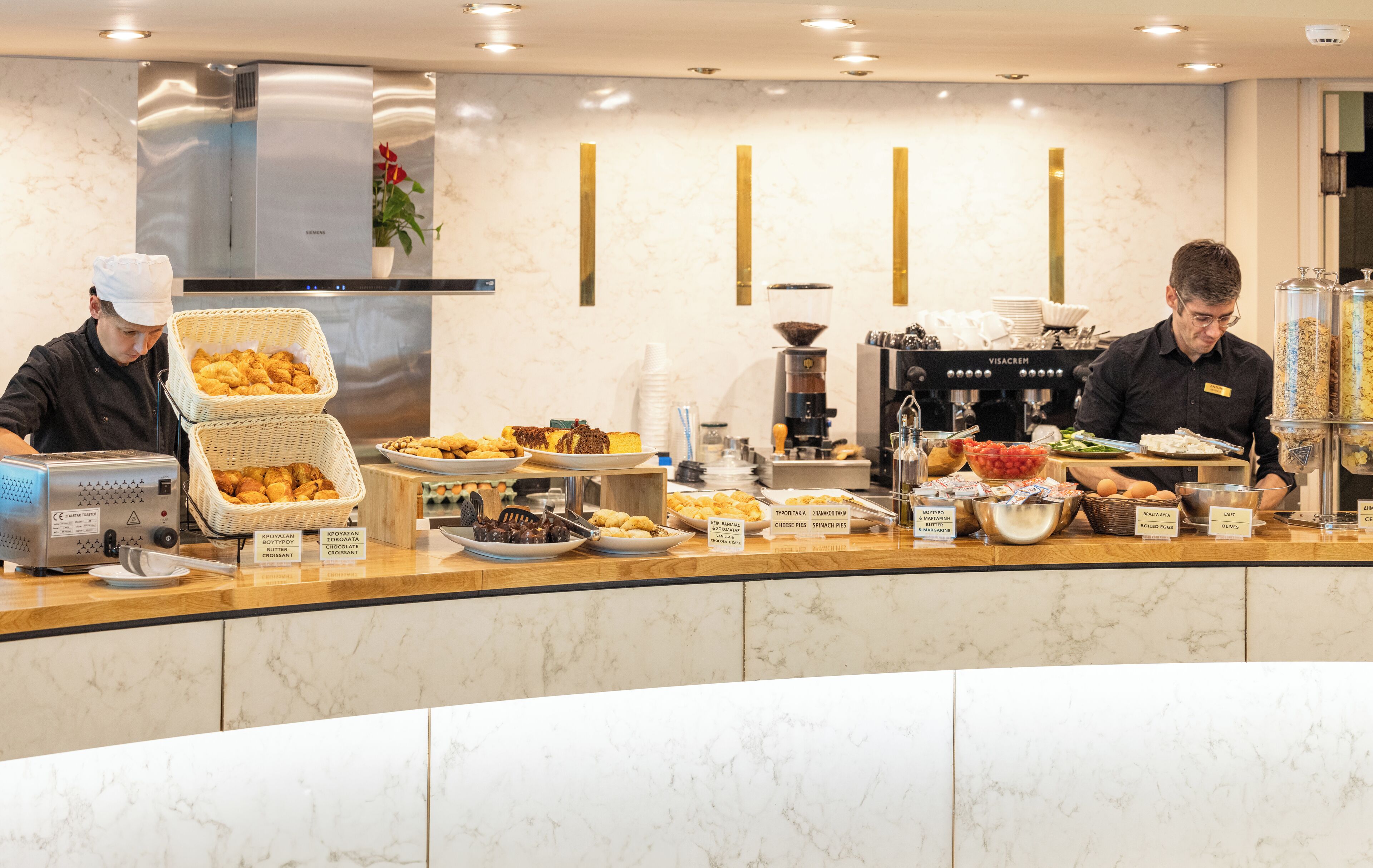 free daily continental breakfast