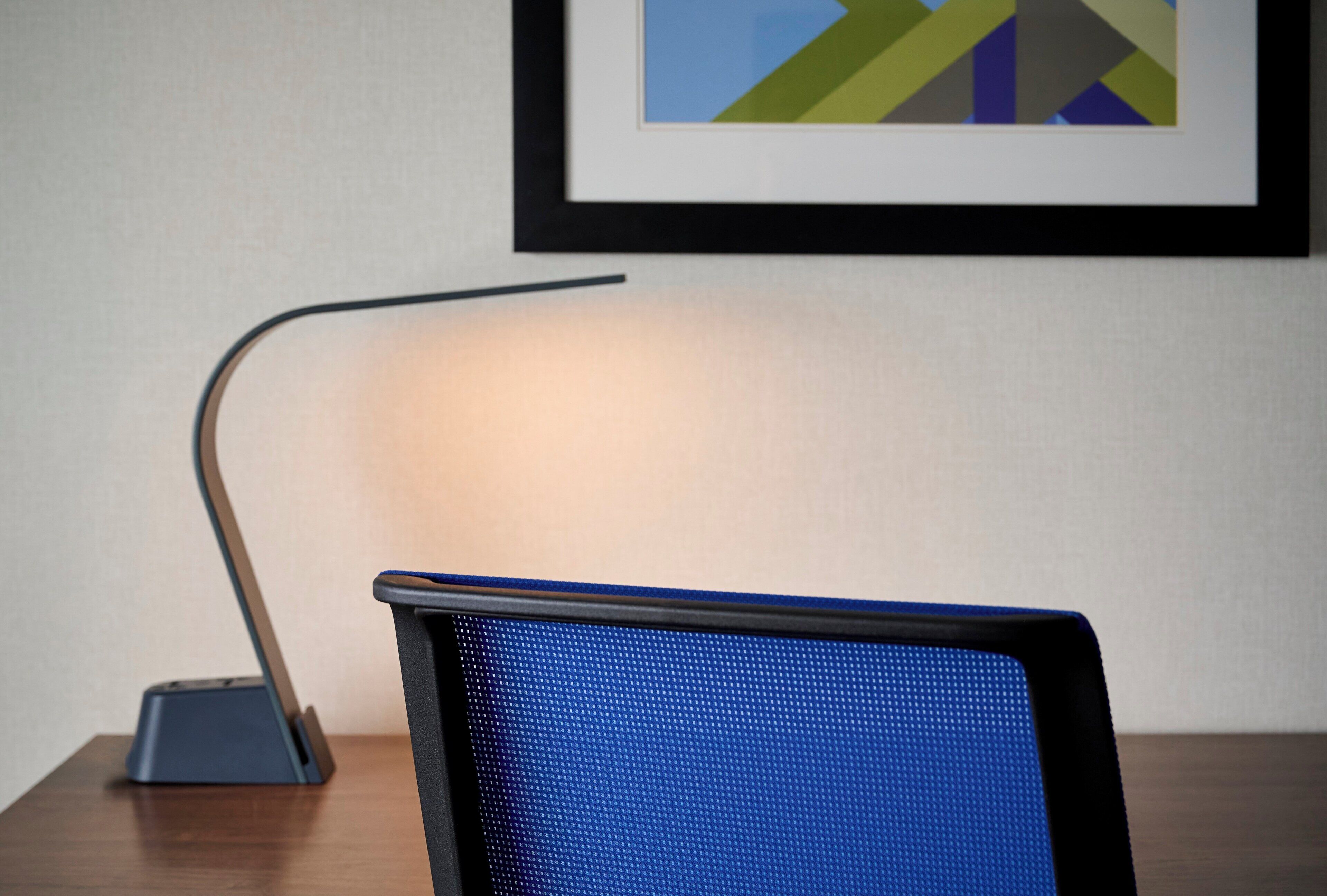 premium bedding, pillow-top beds, in-room safe, desk