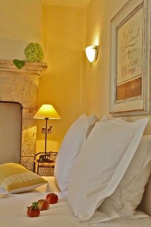 4 chambres, fer et planche à repasser, accès Internet, draps fournis