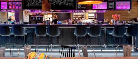 Bar (a l'allotjament)