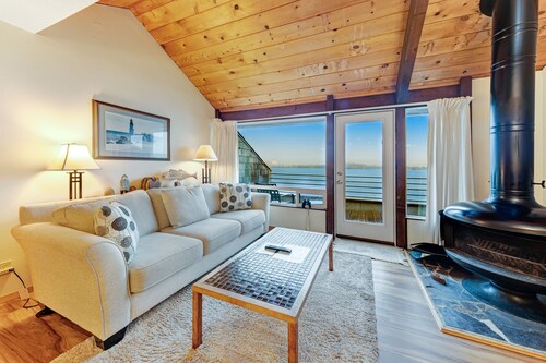 Waterfront Condo with Private Deck, Bay Views, Pool, Hot Tub, & Sauna