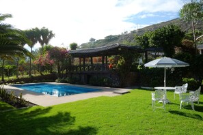 Pool - Villas Located Two Miles From The Equator In The Middle Of The World!!! (Quito)