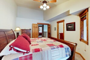 3 chambres, fer et planche à repasser, accès Internet, draps fournis