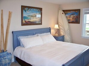 4 Schlafzimmer, Schreibtisch, Bügeleisen/Bügelbrett, Reisekinderbett