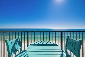 Property grounds - GULF FRONT Hotel Suite! It is just like a CONDO!!! Phoenix Hotels (Gulf Shores)