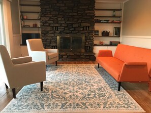 Smart TV, fireplace, DVD player, ping pong