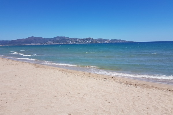 Ubicación cercana a la playa