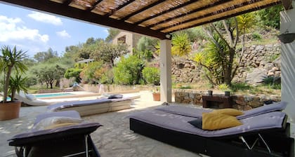 FORMER MAS RESTORED 3 AIR CONDITIONED BEDROOMS LARGE HEATED POOL