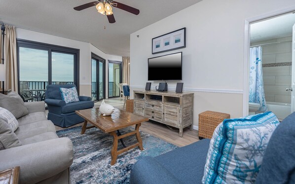 Flat-screen TV, stereo