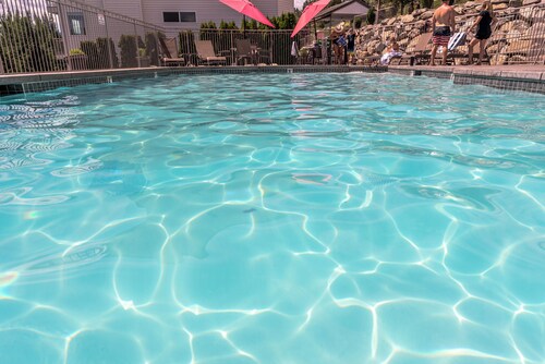 Park Pointe C204 - Community Pool/Hot tub