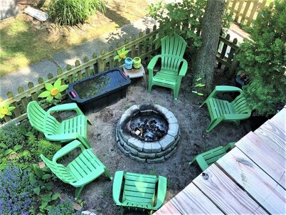 Cutest Cottage Near Beach!  135 Summers Old!  Walk Everywhere!
