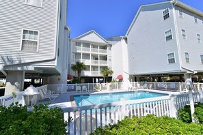 Pool - Ocean View in Famous Cherry Grove 50 Steps to Beach (North Myrtle Beach)