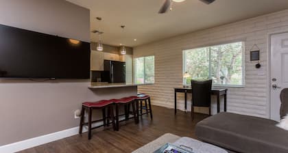 PRESCOTT GETAWAY, HISTORIC DOWNTOWN PRESCOTT