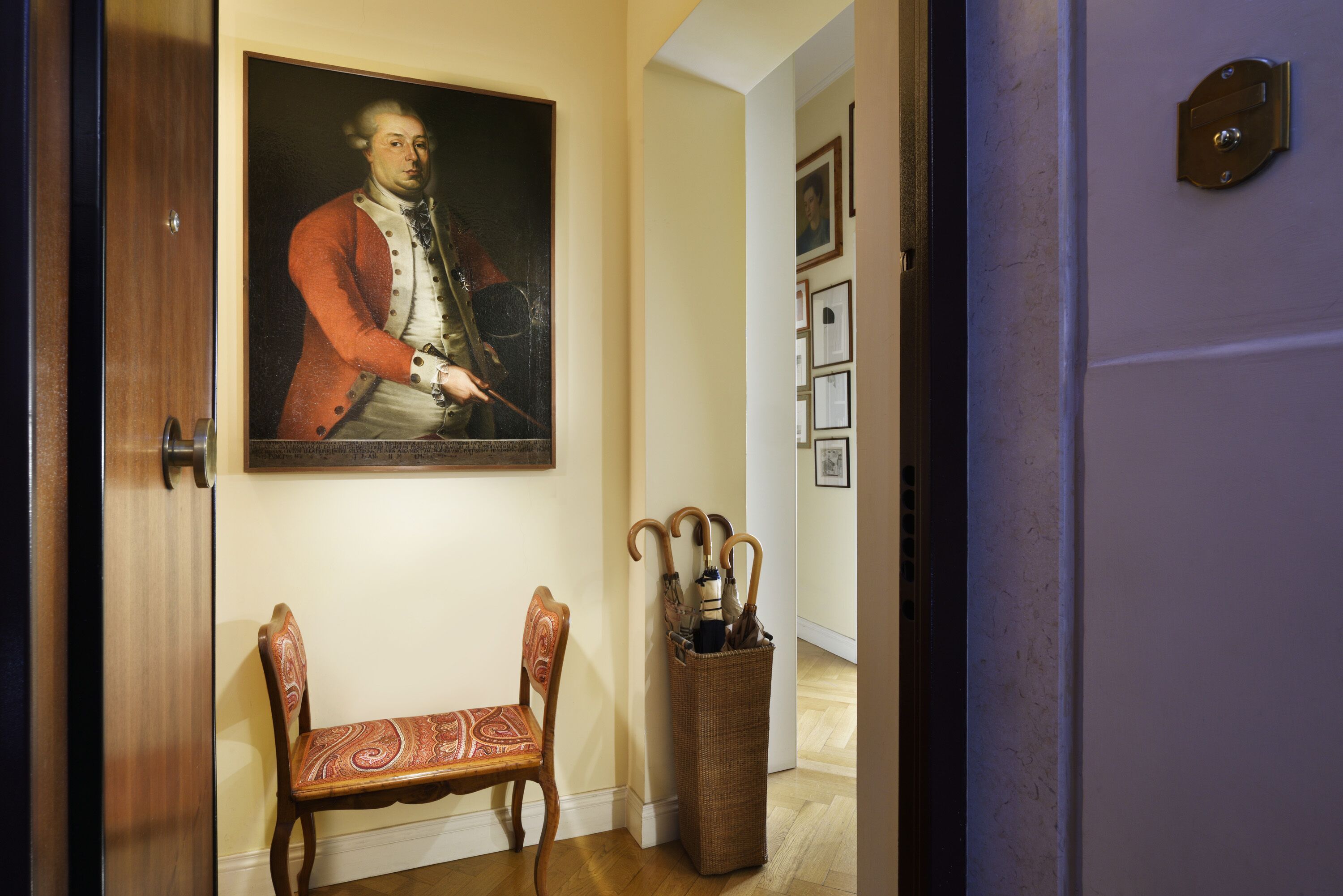 Entrance into the apartment