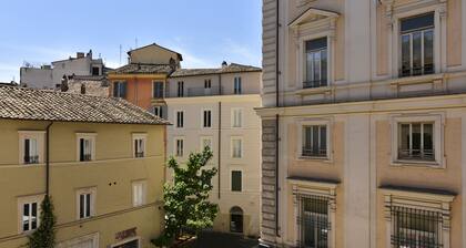 Close to Navona Square, Exclusive cozy Apt AC, WiFi. Perfect base for touring