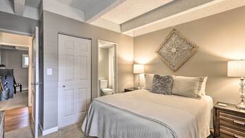 2 Schlafzimmer, Bügeleisen/Bügelbrett, Bettwäsche