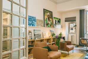 Interior - Luxury Apartment With Stunning View  (Firenze)