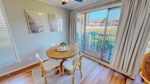 Dining - SPC 1034 is a Pet Friendly 1 BR with Free Beach Service for 2! (Destin)