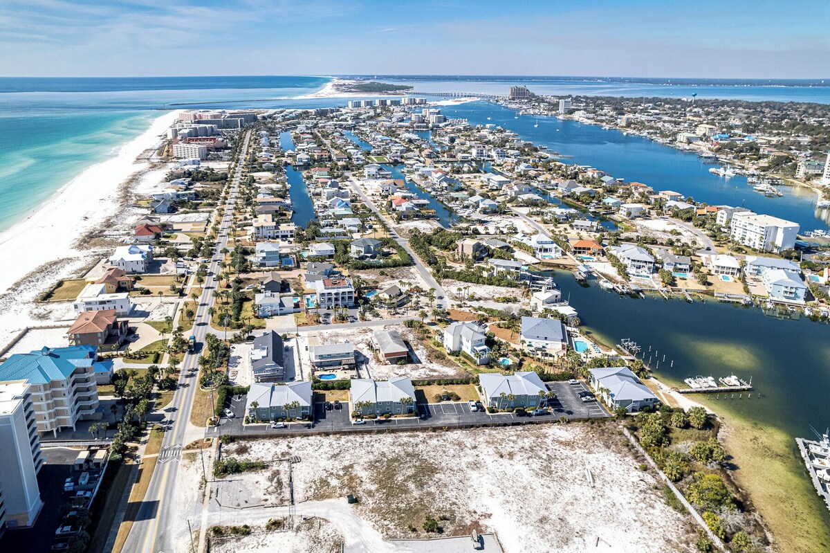 Photo 78 of SPC 1034 is a Pet Friendly 1 BR with Free Beach Service for 2!