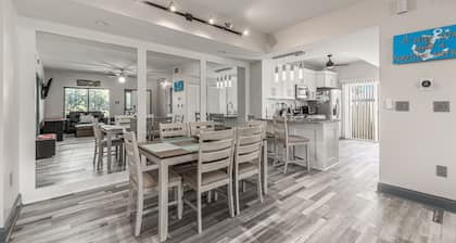 Best Location! near Beach Ocean Golf - Jupiter Paradise by JupRent - 2Bed/2Bath