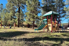 Children’s area - 10 Mi to Downtown Flagstaff: Home w/ EV Charger (Flagstaff)