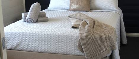 3 habitaciones, tabla de planchar con plancha y wifi gratis