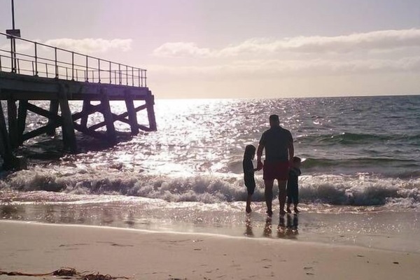 Una spiaggia nelle vicinanze