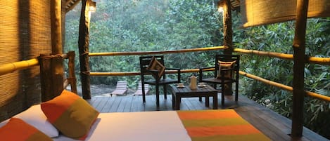 Panoramic Chalet, 2 Bedrooms, Smoking, River View