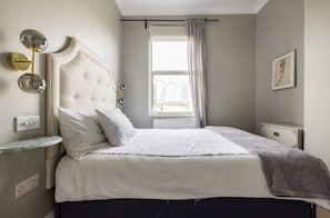 2 chambres, fer et planche Ă repasser, Wi-Fi, draps fournis